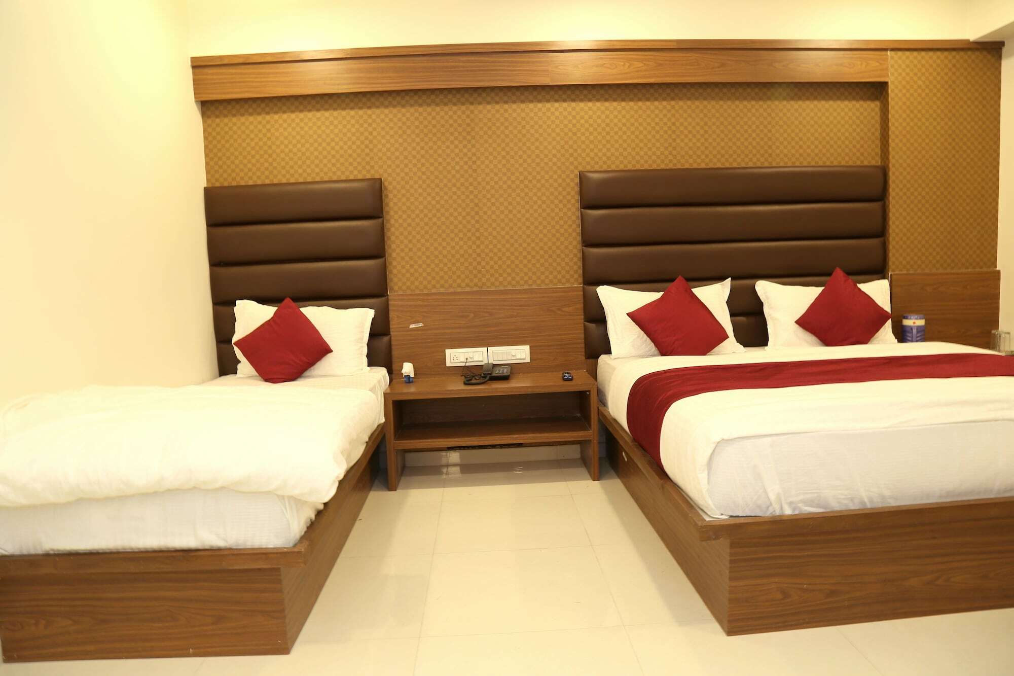 Hotel Royal King By Sky Stays Amhedabad Dış mekan fotoğraf
