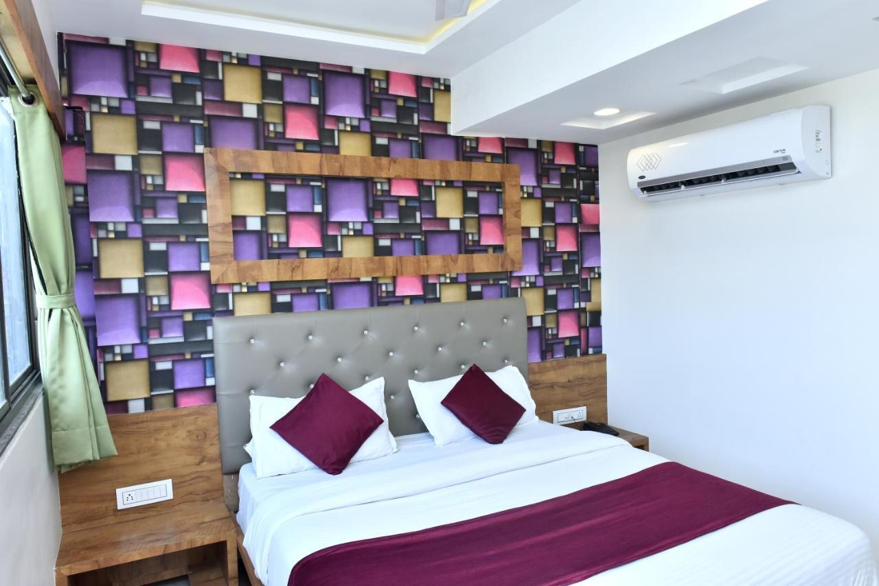 Hotel Royal King By Sky Stays Amhedabad Dış mekan fotoğraf